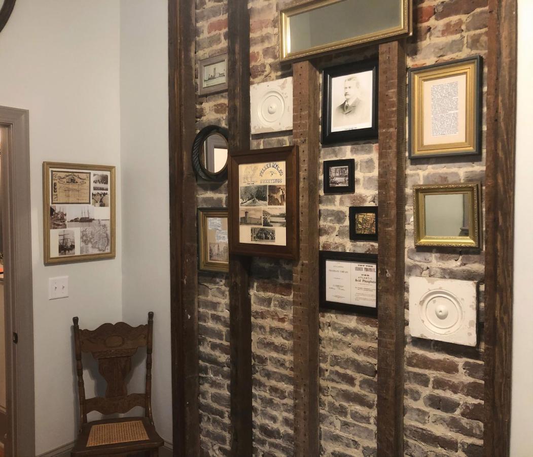 Daybed With Trundle In The Beautiful Ashley Inn 4 Blocks From King St Charleston Kültér fotó