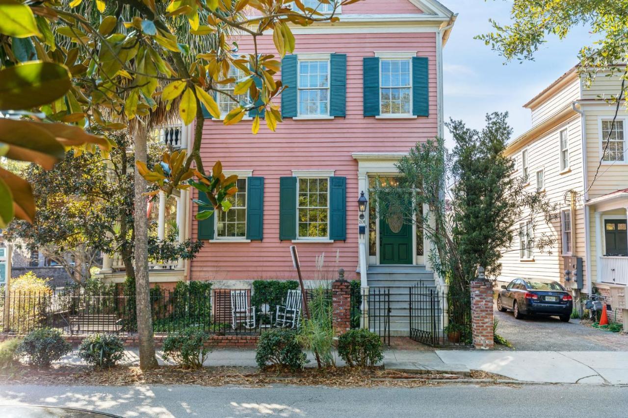 Daybed With Trundle In The Beautiful Ashley Inn 4 Blocks From King St Charleston Kültér fotó