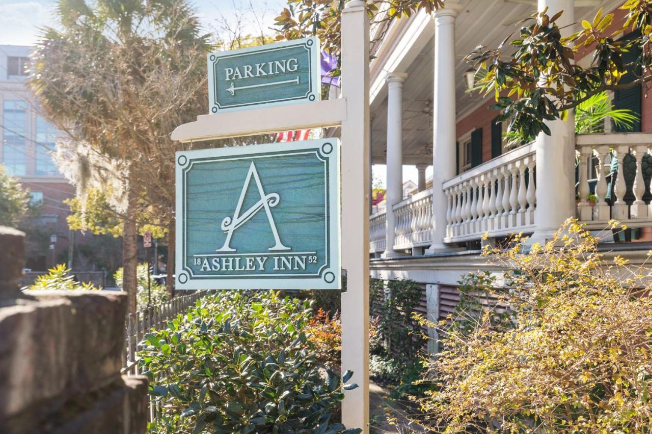 Daybed With Trundle In The Beautiful Ashley Inn 4 Blocks From King St Charleston Kültér fotó
