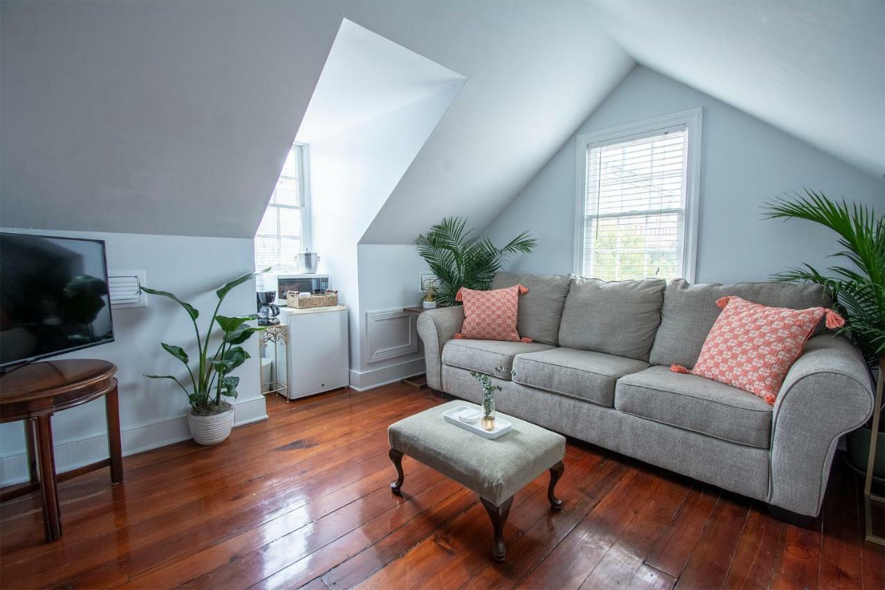 Daybed With Trundle In The Beautiful Ashley Inn 4 Blocks From King St Charleston Kültér fotó