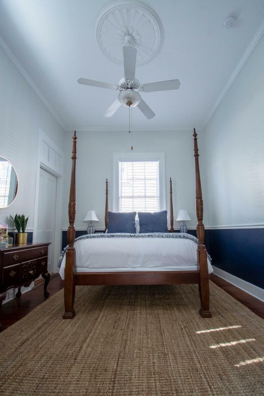 Daybed With Trundle In The Beautiful Ashley Inn 4 Blocks From King St Charleston Kültér fotó