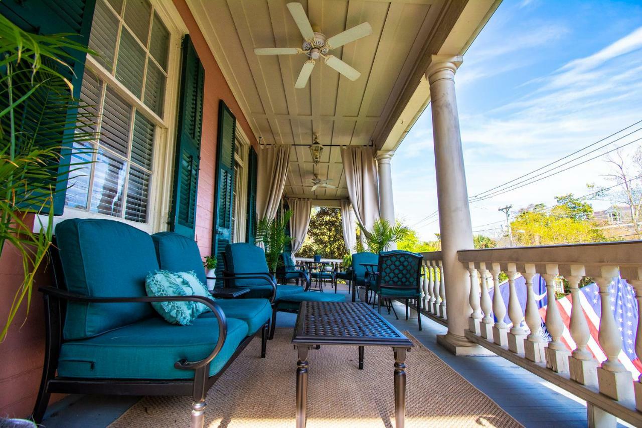 Daybed With Trundle In The Beautiful Ashley Inn 4 Blocks From King St Charleston Kültér fotó