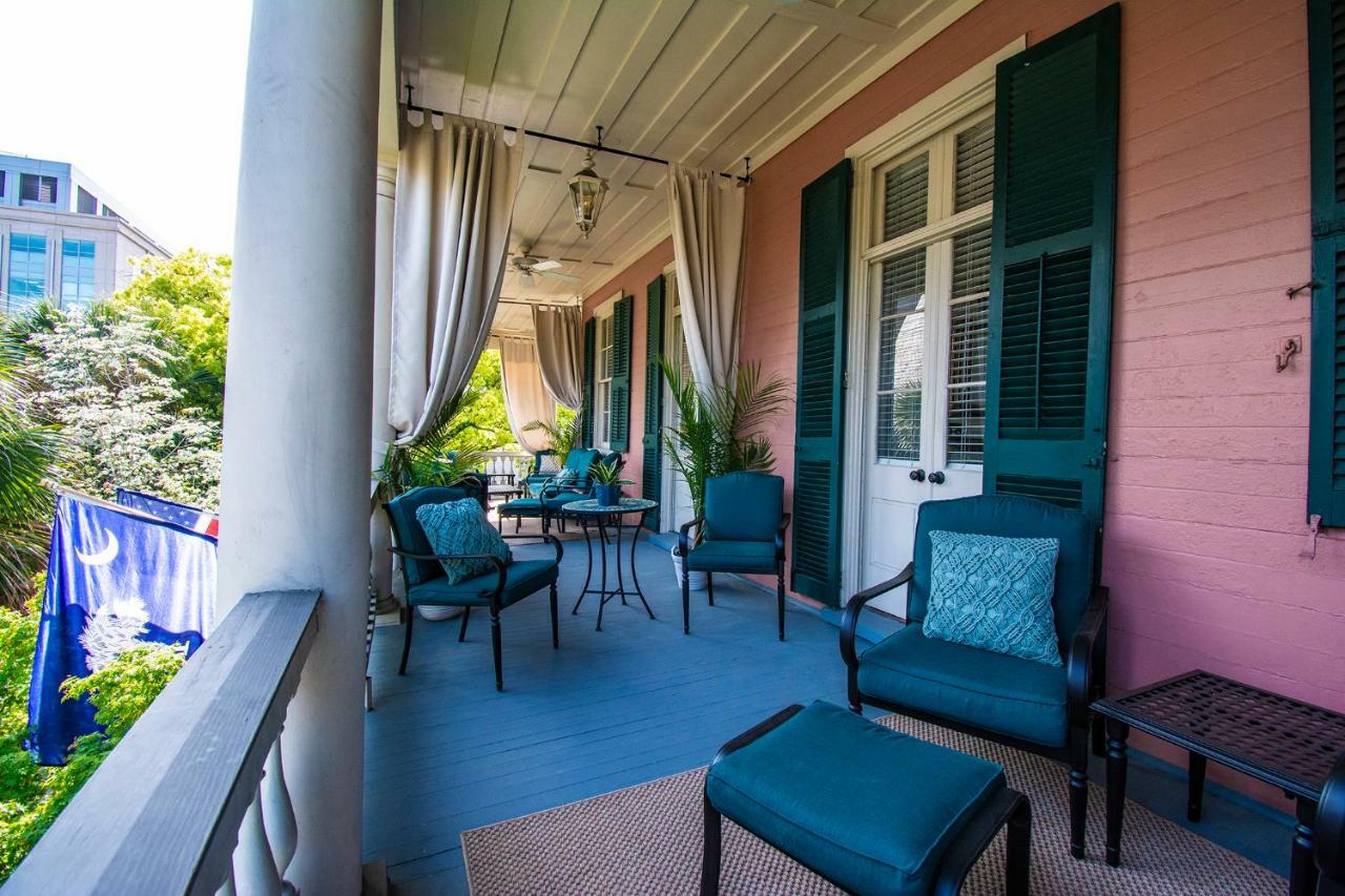 Daybed With Trundle In The Beautiful Ashley Inn 4 Blocks From King St Charleston Kültér fotó