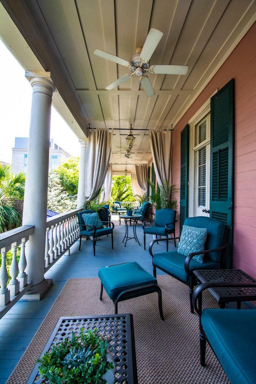 Daybed With Trundle In The Beautiful Ashley Inn 4 Blocks From King St Charleston Kültér fotó